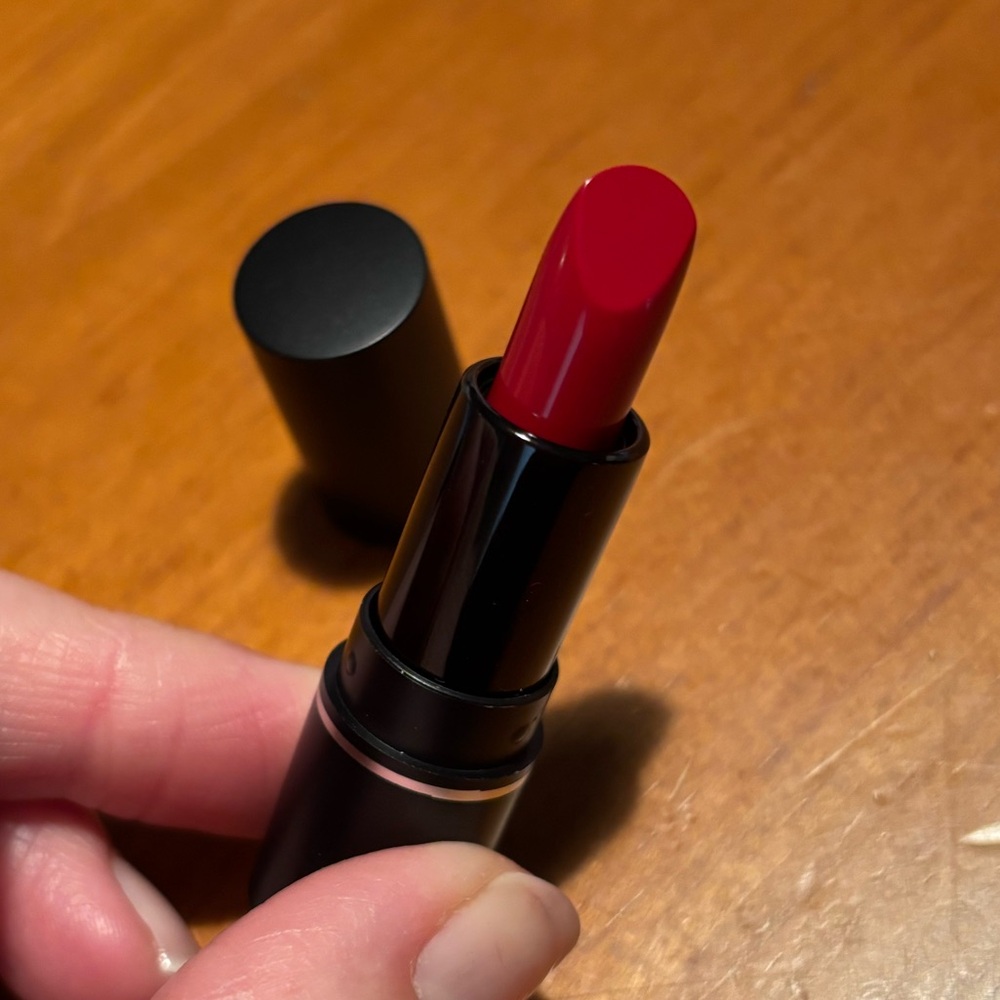 Makeup Forever Matte Lipstick